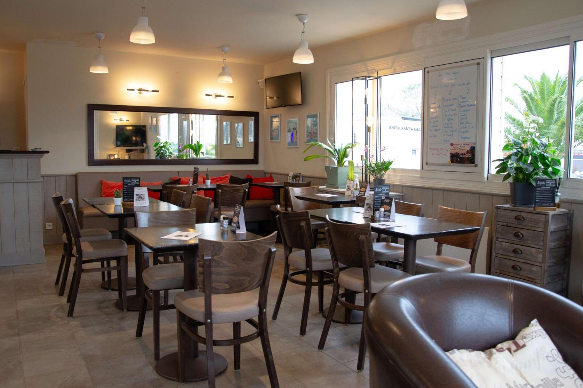Brit Hotel Lannion-Perros Guirec Exterior photo