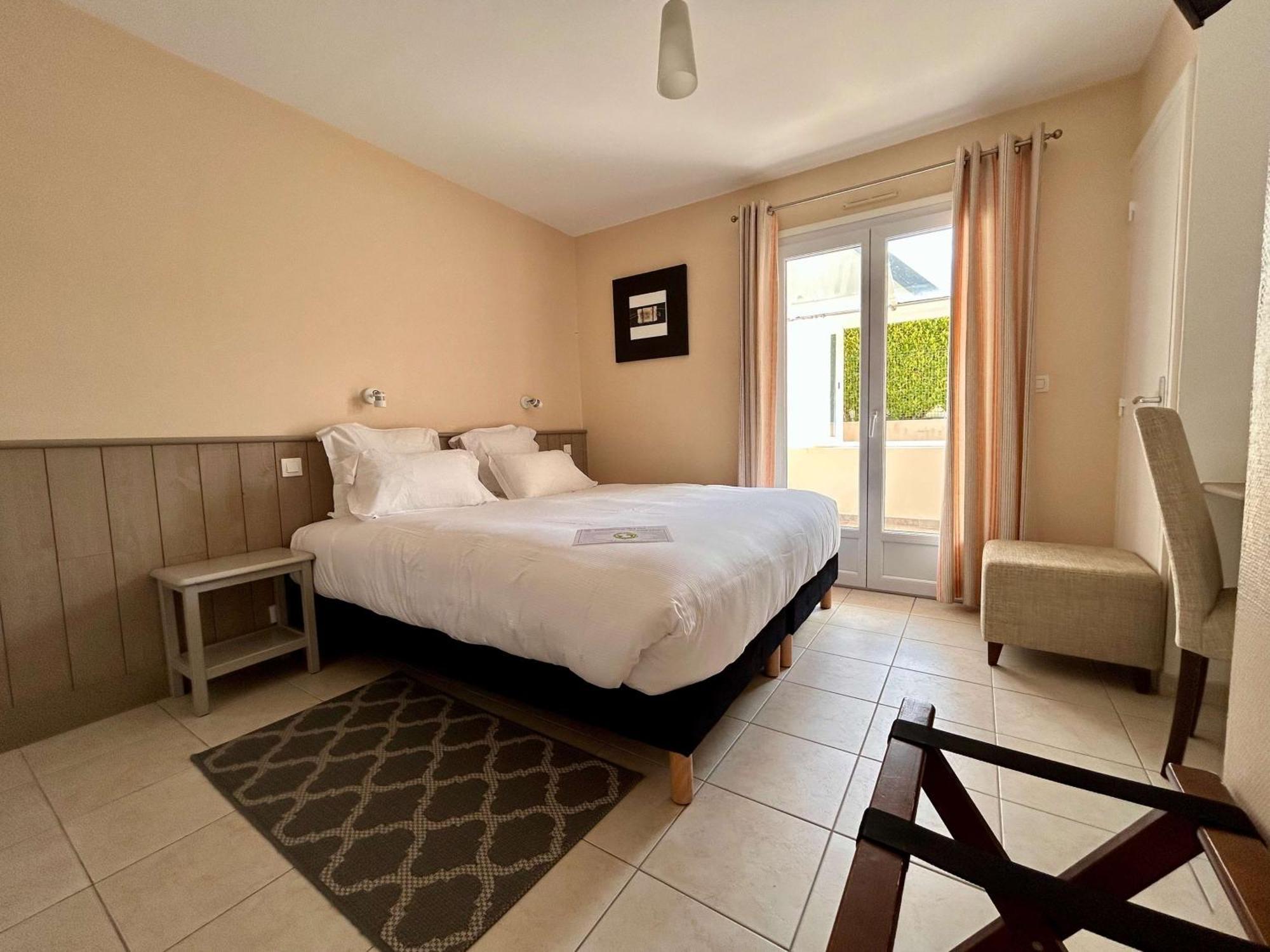 Brit Hotel Lannion-Perros Guirec Exterior photo